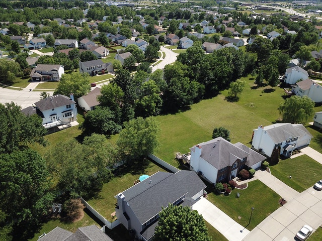 big homes low taxes